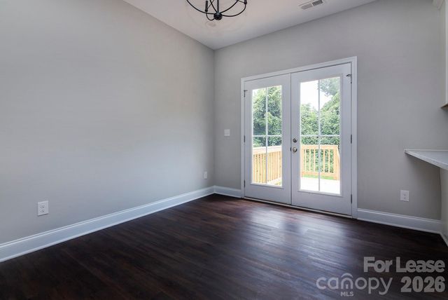 2915 Ross Avenue, Charlotte, NC 28208
