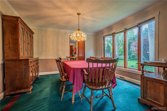 29 Windgate, Orchard Park, NY 14127