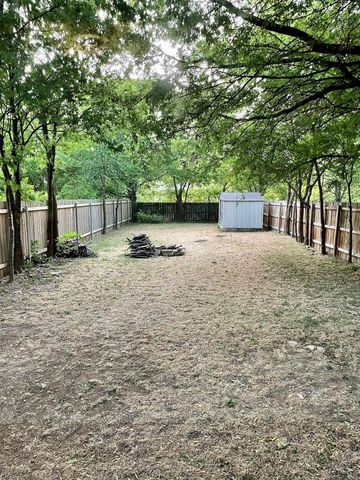 7804 Brodie LN, Austin, TX 78745