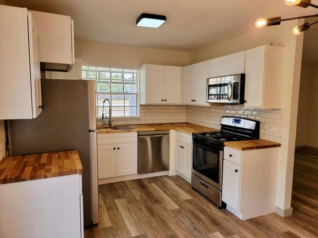 7804 Brodie LN, Austin, TX 78745