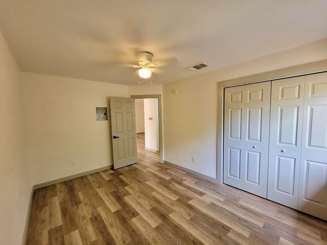 7804 Brodie LN, Austin, TX 78745
