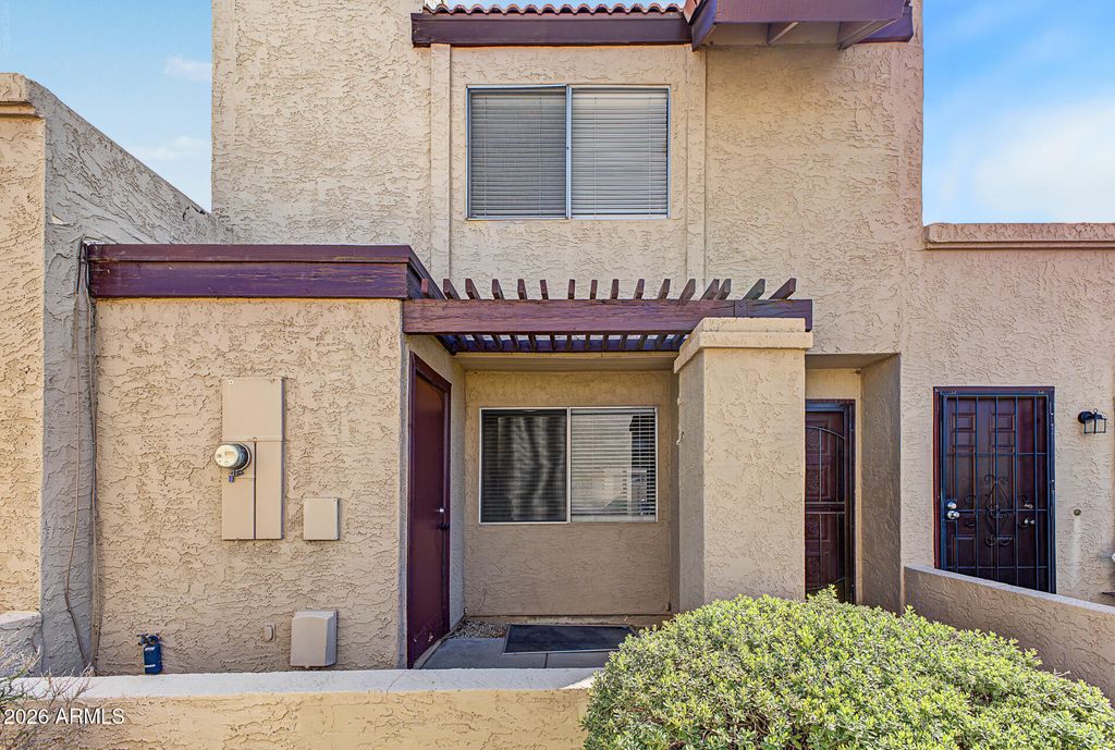 2106 W PONTIAC Drive, Phoenix, AZ 85027 — exterior