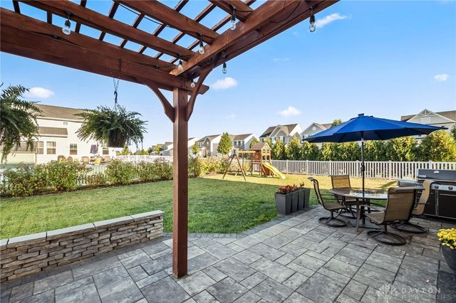6204 Willow Oak Drive, Tipp City, OH 45371
