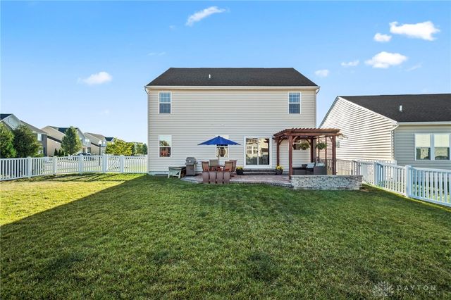 6204 Willow Oak Drive, Tipp City, OH 45371