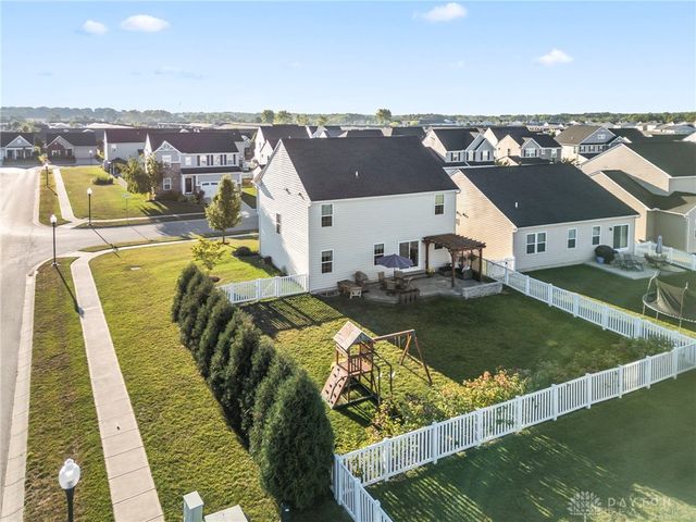 6204 Willow Oak Drive, Tipp City, OH 45371