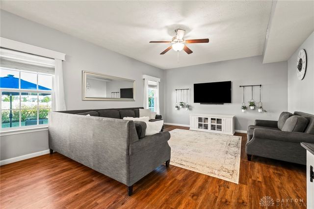 6204 Willow Oak Drive, Tipp City, OH 45371