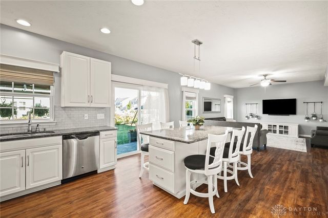 6204 Willow Oak Drive, Tipp City, OH 45371