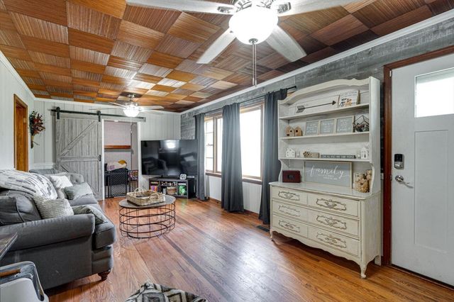 120 Cloud Springs Road, Rossville, GA 30741