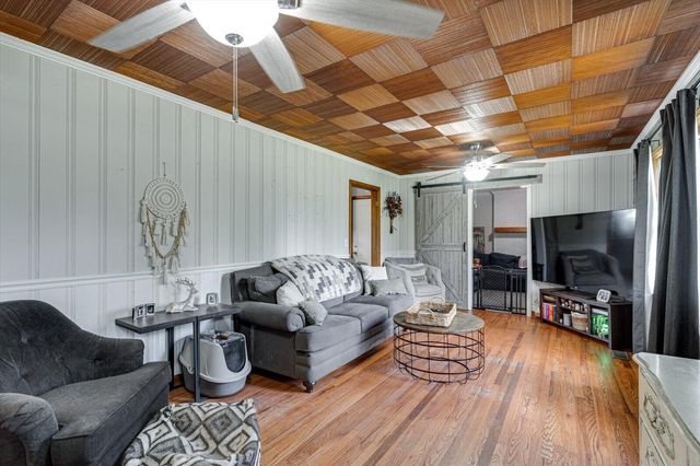 120 Cloud Springs Road, Rossville, GA 30741