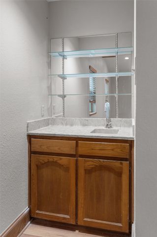 30 Crestwood Drive, Trophy Club, TX 76262