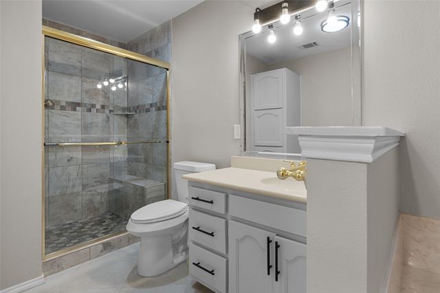 30 Crestwood Drive, Trophy Club, TX 76262