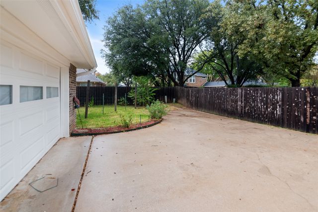 30 Crestwood Drive, Trophy Club, TX 76262