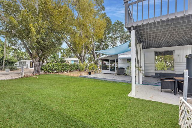 7 Avenue D, Key Largo, FL 33037