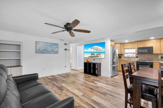 7 Avenue D, Key Largo, FL 33037