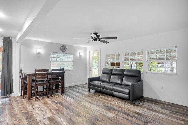 7 Avenue D, Key Largo, FL 33037