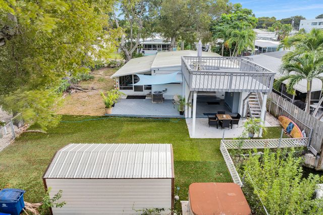 7 Avenue D, Key Largo, FL 33037