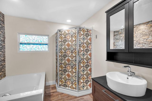 7 Avenue D, Key Largo, FL 33037