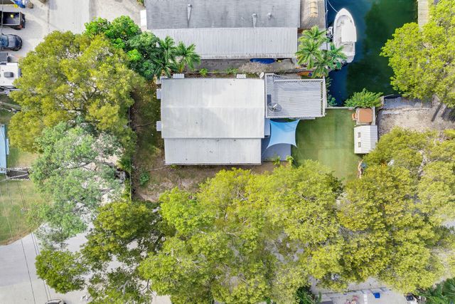 7 Avenue D, Key Largo, FL 33037