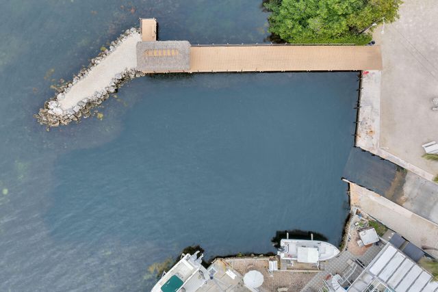 7 Avenue D, Key Largo, FL 33037