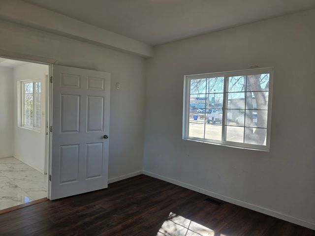 122 Hawley Street, Grayslake, IL 60030