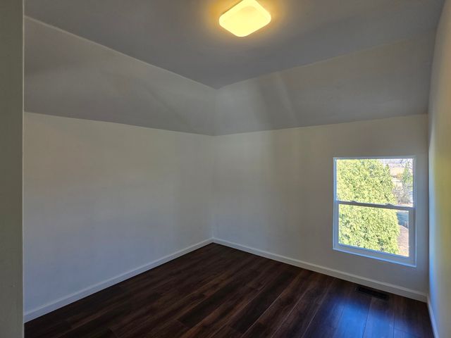 122 Hawley Street, Grayslake, IL 60030