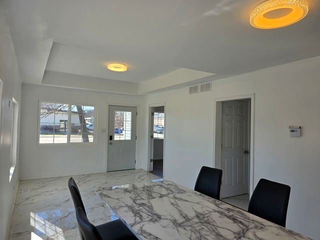 122 Hawley Street, Grayslake, IL 60030