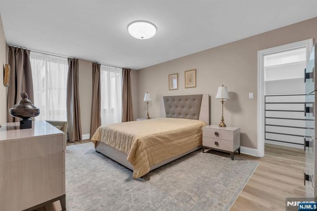 300 Winston Drive 2523, Cliffside Park, NJ 07010