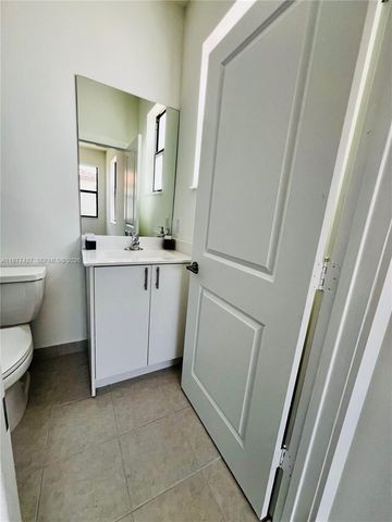 11715 SW 245th Ter, Homestead, FL 33032