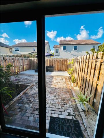 11715 SW 245th Ter, Homestead, FL 33032