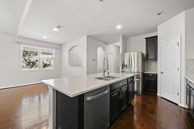351 Wincliff DR, Buda, TX 78610
