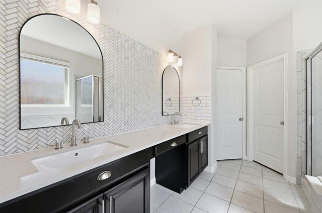 351 Wincliff DR, Buda, TX 78610