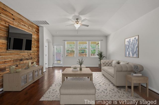 351 Wincliff DR, Buda, TX 78610