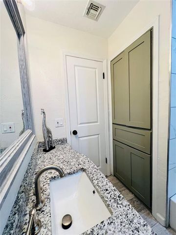 1847 N Allen Lane, Oklahoma City, OK 73127