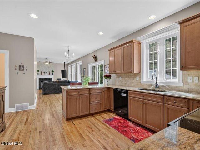 17 Forestbrook Drive, Ballston, NY 12019