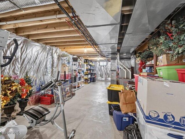 17 Forestbrook Drive, Ballston, NY 12019