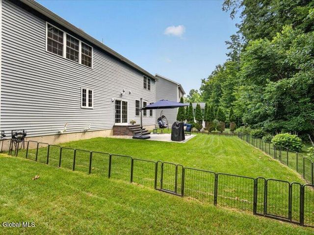17 Forestbrook Drive, Ballston, NY 12019