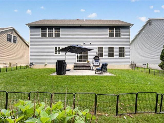 17 Forestbrook Drive, Ballston, NY 12019