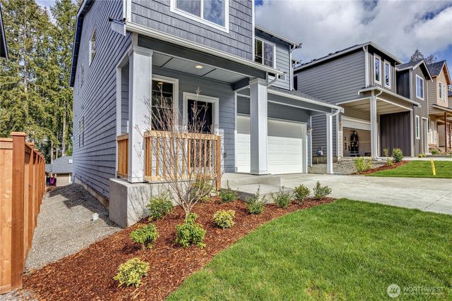 278 NE Shadowhawk Lane, Bremerton, WA 98311