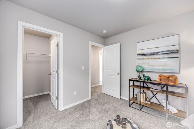 278 NE Shadowhawk Lane, Bremerton, WA 98311