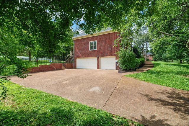 1510 Knox Valley Dr, Brentwood, TN 37027