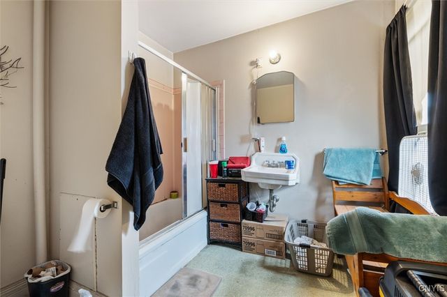 1 Seneca Avenue, Vernon, NY 13421