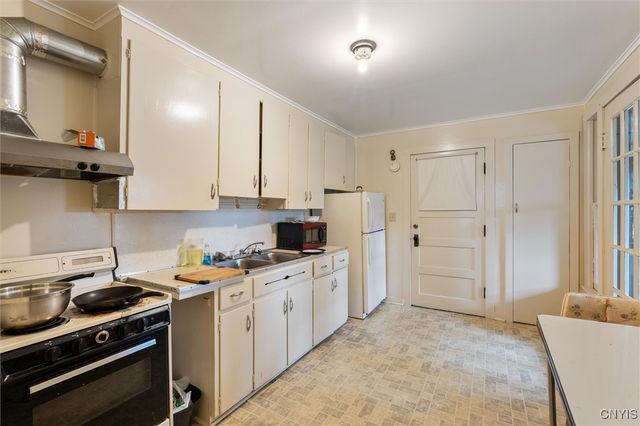 1 Seneca Avenue, Vernon, NY 13421