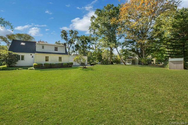 13 Colonial Road, Scarsdale, NY 10583