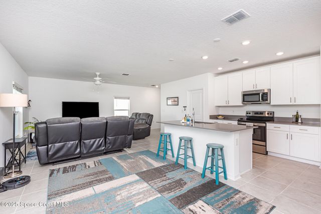 1151 Cabot Cliffs Drive, Daytona Beach, FL 32124