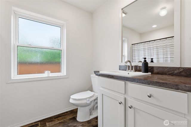 114 S Diamond Street, Centralia, WA 98531