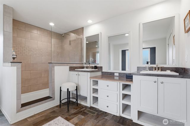 114 S Diamond Street, Centralia, WA 98531