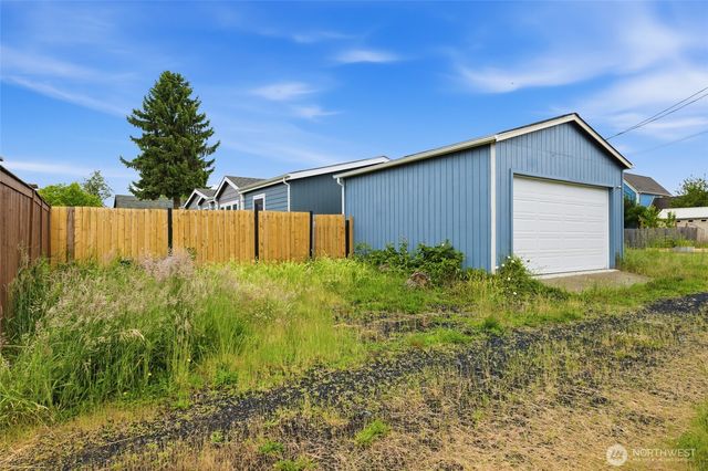 114 S Diamond Street, Centralia, WA 98531