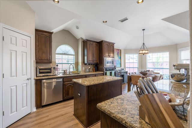 312 Equine Lane, Celina, TX 75009