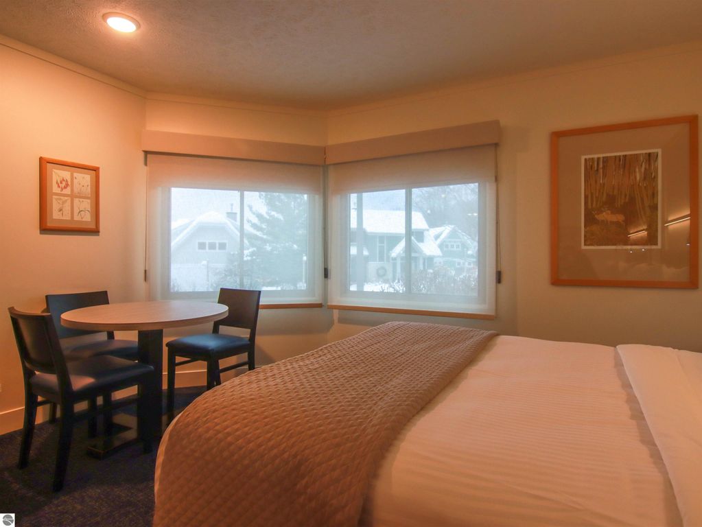 Image 8 of property listing at 12400-Unit 176 Crystal Mountain Drive # 176, Thompsonville, MI 49683