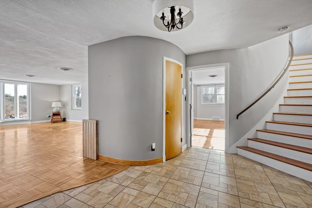 603 Glendale Rd, Wilbraham, MA 01095